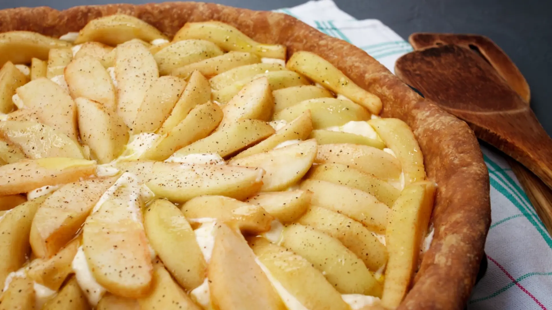 Tartaletas de Queso Azul y Pera